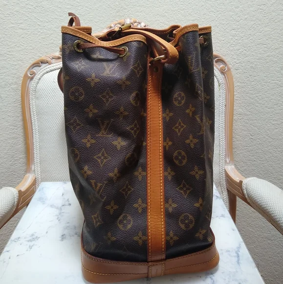 Louis Vuitton Vintage Noe GM Bucket Bag - Picture 4 of 16